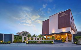 Hotel Royale Residency